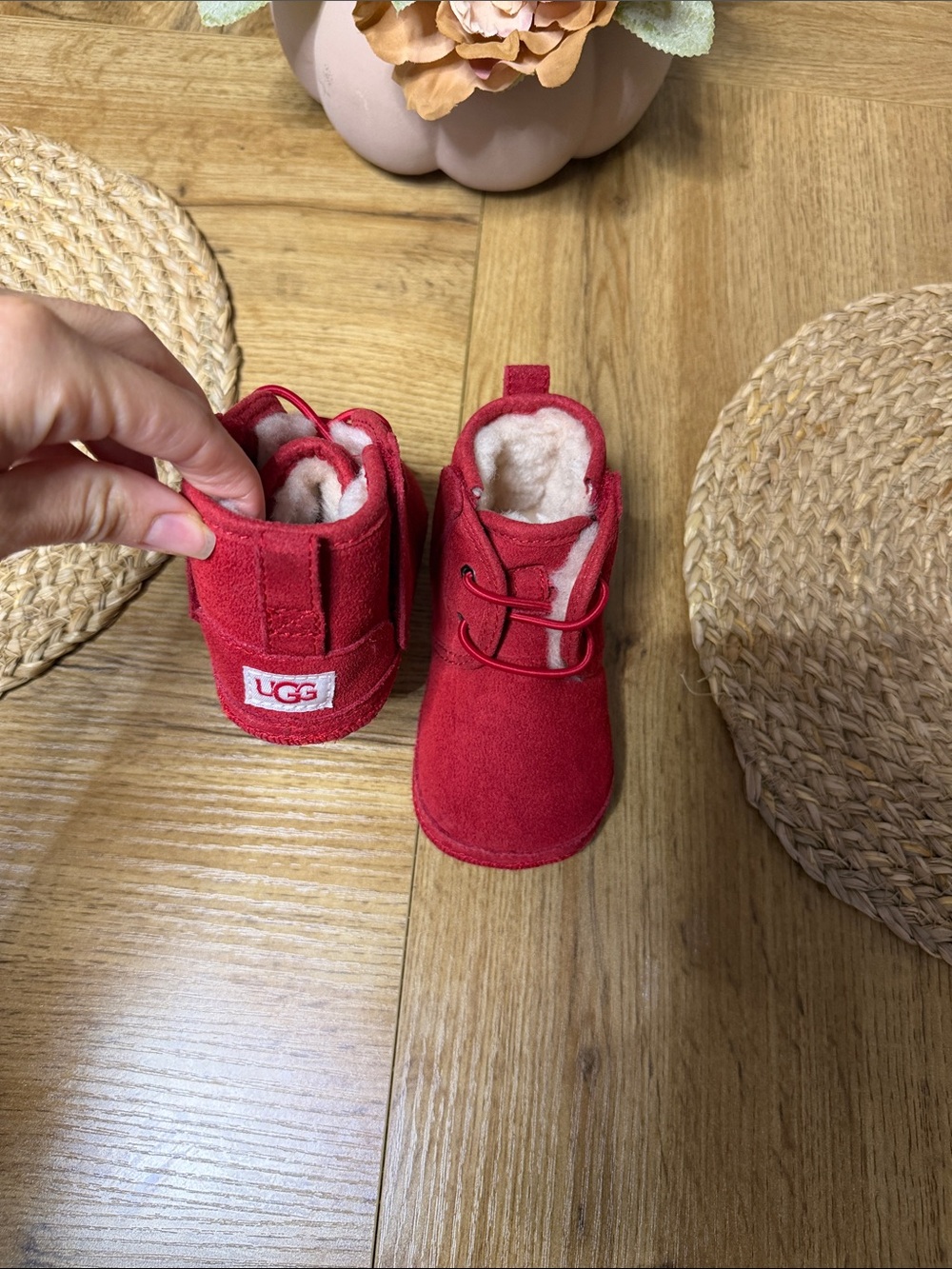 Ugg kids Red Shearling Lined Boots! Toddler 4/5 NWT